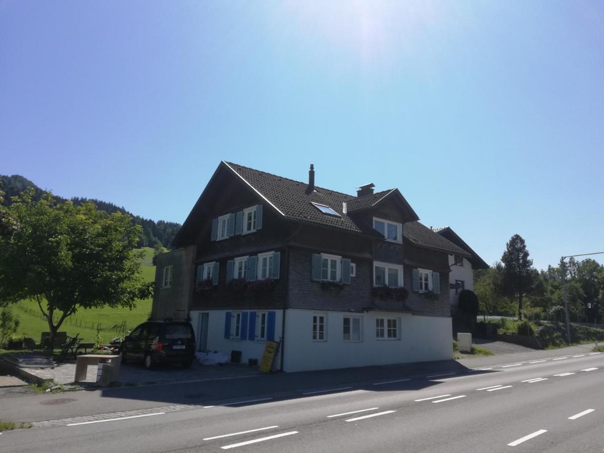 Gemuetliche Wohnung In Einfamilienhaus อัลเบอร์ชเวนเดอ ภายนอก รูปภาพ
